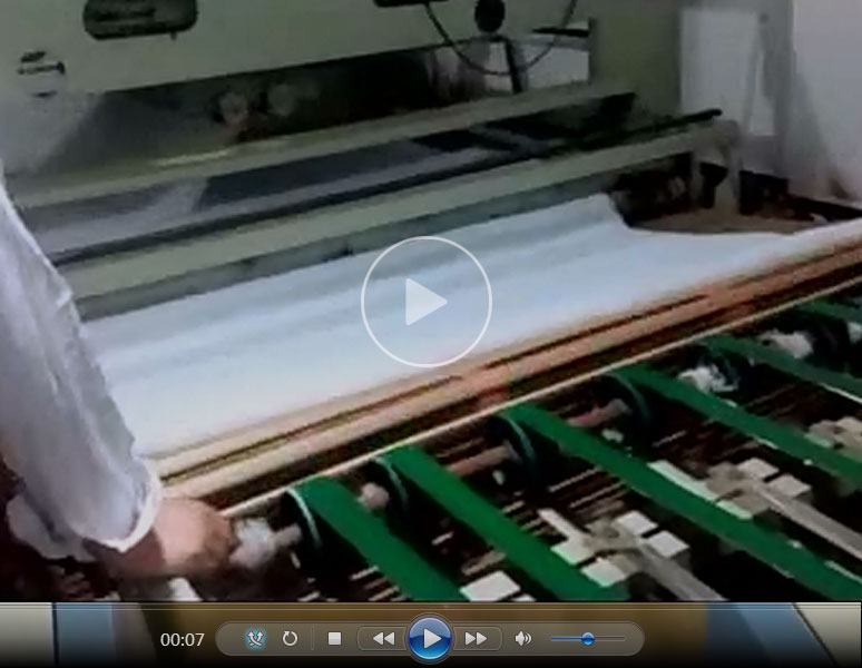 Cotton quilt automatic binding machine